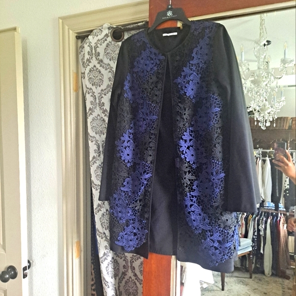 Tahari Small black & blue floral crochet knit jacket - Picture 5 of 5